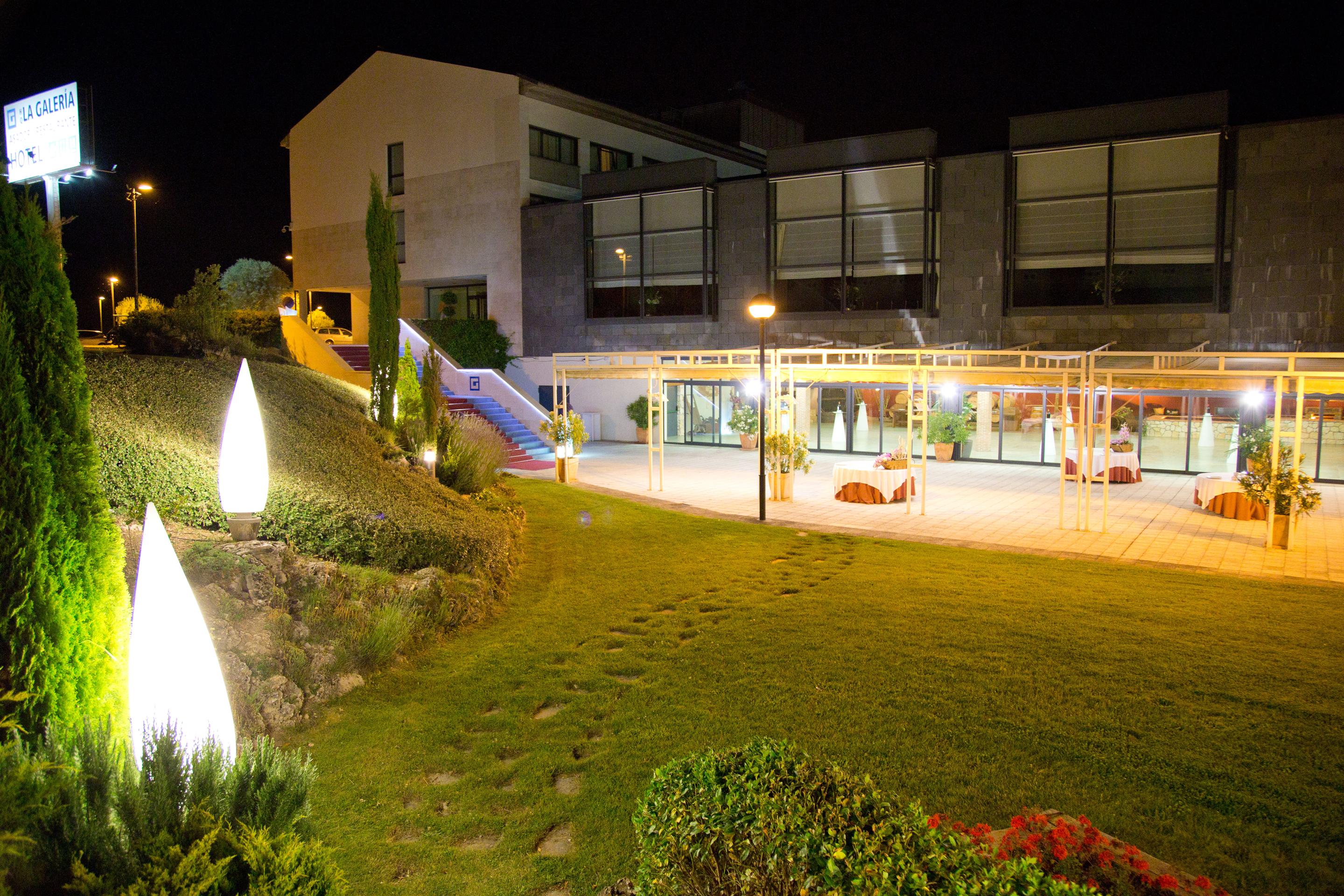 Hotel Hq La Galeria Burgo Exterior foto